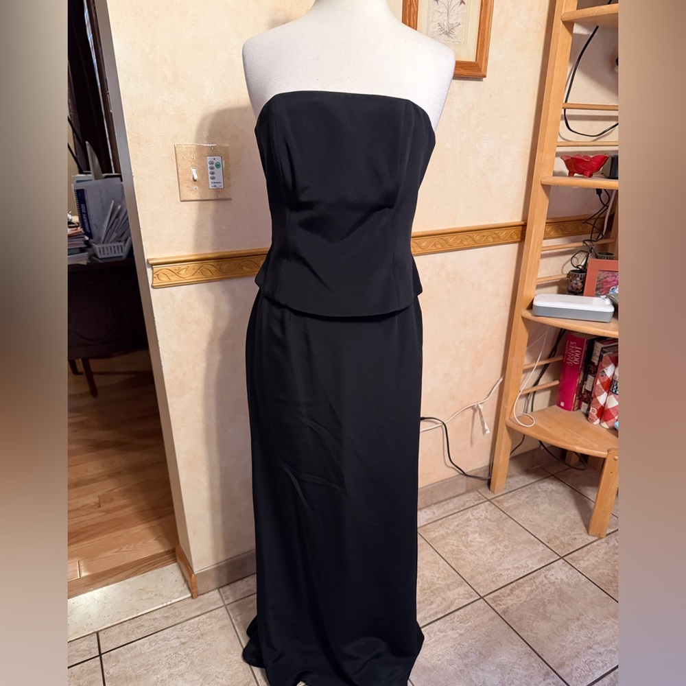 Classic Strapless Black Evening Dress